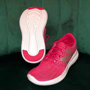 New Balance Fuel Core Girls Sneaker 11.5